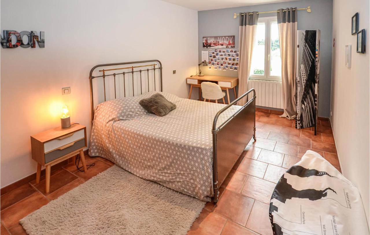 3 Bedroom Awesome Home In Chateuneuf De Gadagne Chateauneuf-de-Gadagne Екстер'єр фото