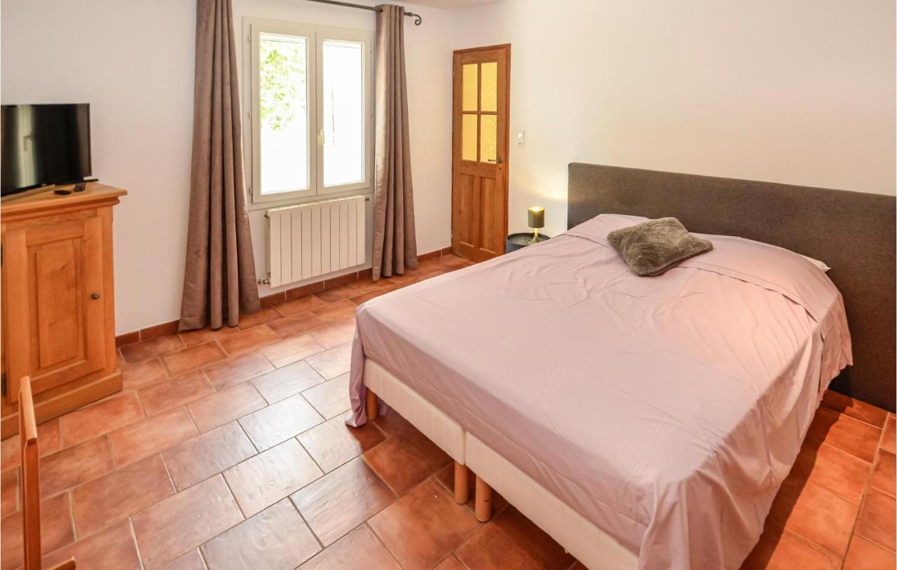 3 Bedroom Awesome Home In Chateuneuf De Gadagne Chateauneuf-de-Gadagne Екстер'єр фото
