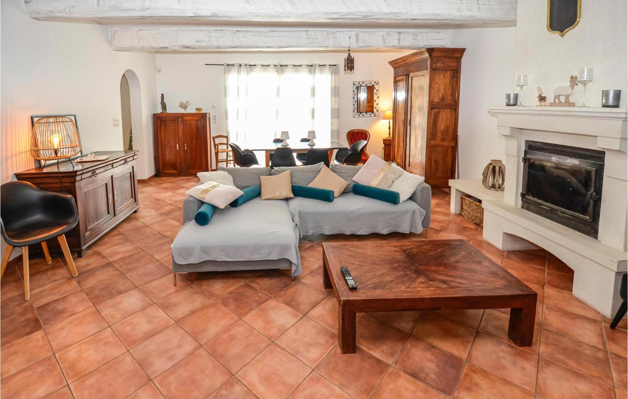 3 Bedroom Awesome Home In Chateuneuf De Gadagne Chateauneuf-de-Gadagne Екстер'єр фото