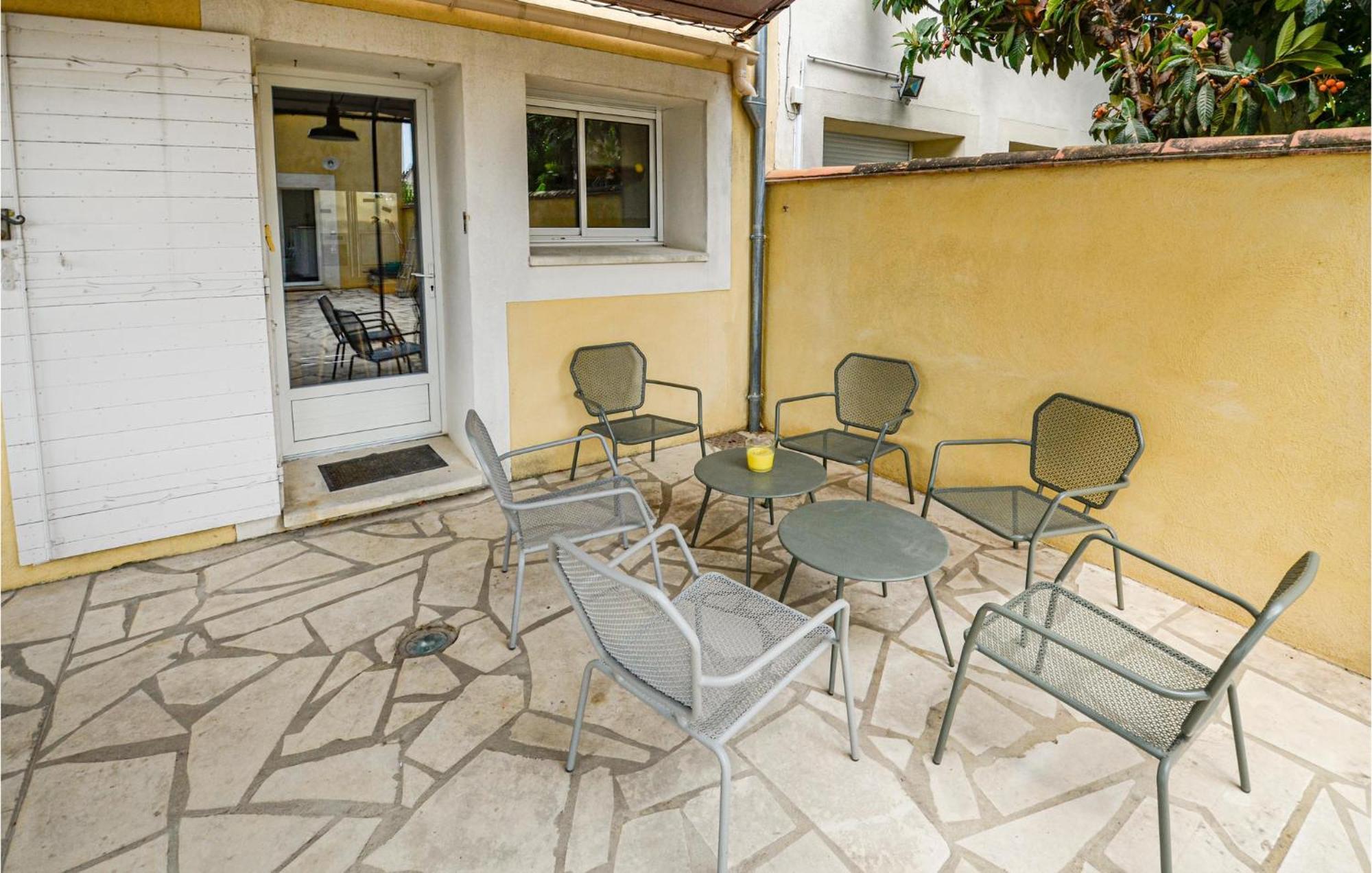 3 Bedroom Awesome Home In Chateuneuf De Gadagne Chateauneuf-de-Gadagne Екстер'єр фото